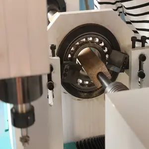 Máquina de fabricación de pala con mango de madera, máquina de torno CNC