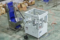 Nouvelle conception de machine d'insertion de joints pneumatiques entièrement automatique pour l'alimentation et les boissons avec emballage en bois