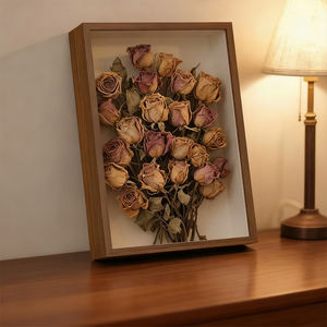 Cadre photo de table 3D en argile creuse, fait main, avec papillon et insecte, pour fleurs séchées, modèle 2026 - Product Image 1