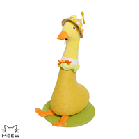 Griffoir pour chat en forme de canard avec accessoires chapeau et écharpe détachables, corde en sisal résistante à l'usure