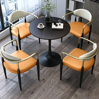 Ensemble table et chaises de conférence en dalles de pierre, style nordique, luxe abordable, petite table ronde pour salons de thé tendance et compactes