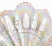 Faux ongles à presser en amande, ombré blanc menthe scintillant, avec décorations en strass, perles et or, pour mariage, mariée, usage quotidien et rendez-vous galants