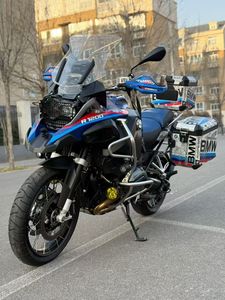 BMW R 1200 GS d'occasion : Moto de tourisme d'aventure haut de gamme, 1200 cm³, bicylindre et équipements premium - Product Image 4