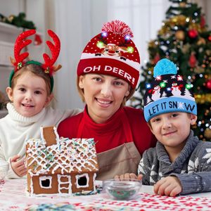 Bonnet LED tricoté avec pompon pour Noël, casquette lumineuse pour festival d'hiver, personnalisable avec logo, personnage, couleur personnalisée pour adultes, plage, entreprise - Product Image 3