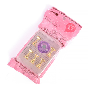 Support magnétique en forme de pièce d'échecs pour présentation d'ongles, outil d'entraînement et de pratique pour salon de manucure - Product Image 6