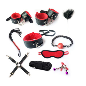 Kit de Bondage de Felpa Rojo y Negro de 10 Piezas, Juguetes Eróticos para Adultos, Parejas, Dominación Apasionada - Product Image 1