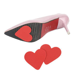 Pegatinas antideslizantes autoadhesivas <span class=keywords><strong>con</strong></span> forma de corazón rojo para zapatos de tacón alto, para mujeres, hogar, oficina, viajes - Product Image 2