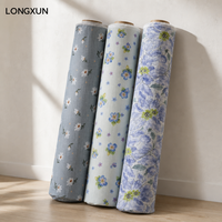 Tissu imprimé numérique en coton 100% écologique de poids moyen, matériau floral tissé durable pour projets de couture DIY, robes