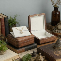Boîte cadeau en bois rétro personnalisable avec logo, boîte de rangement pour bijoux en bois avec couvercle amovible, en noyer haut de gamme