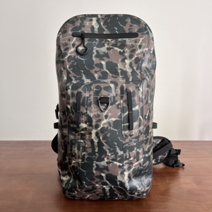 Sac à dos <span class=keywords><strong>de</strong></span> pêche à la <span class=keywords><strong>mouche</strong></span> Thunderhead Packs en TPU PVC imperméable OEM ODM pour ranger les équipements <span class=keywords><strong>de</strong></span> pêche et les cannes à pêche - Product Image 1