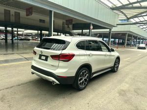 <span class=keywords><strong>BMW</strong></span> <span class=keywords><strong>X1</strong></span> <span class=keywords><strong>2020</strong></span> 1.5T SUV a Gasolina, Automático, Volante a la Izquierda, Vehículo Usado para Exportación, Interior de Cuero Oscuro - Product Image 2