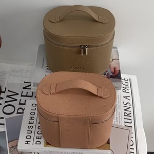 Waterproof Durable Women Shoulder Hand Bag Customized Logo Travel Cosmetic Bag Zipper Bag with Large Capacity for Travel - Product Image 6