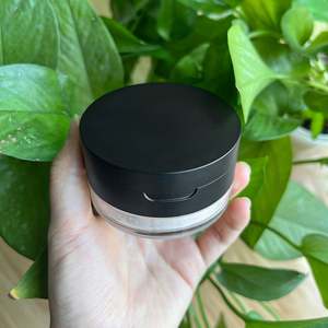 Poudre libre fixatrice personnalisable avec votre logo – Cosmétiques longue tenue, soyeux, légers, véganes, fini mat, poudre compacte - Product Image 5