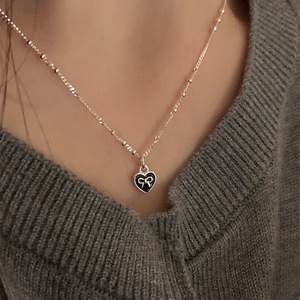 สร้อยคอเงินแท้ S925 ประดับคริสตัลสีดำทรงแหลม ประดับเพชรซิคอนเดี่ยว สไตล์เรโทร เรียบง่าย ทันสมัย เหมาะสำหรับใส่ทำงาน - Product Image 1