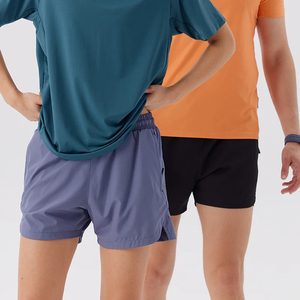 Pantalones cortos de entrenamiento atléticos para correr de verano, pantalones cortos de gimnasio para hombre sublimados personalizados de doble capa con bolsillos - Product Image 1