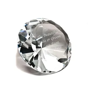 Offre Spéciale dôme rond coloré cristal diamant Logo personnalisé pour le cadeau de décoration de mariage