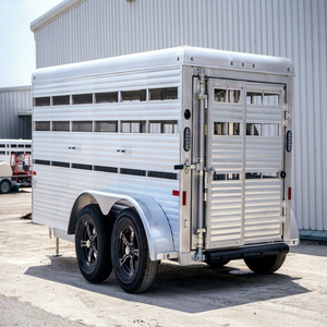 Nuevo Diseño de Remolque para Ganado de Aluminio Plateado con Doble Eje y Puertas Traseras para Transporte de Caballos y Ganado, Listo para Entrega a Domicilio - Product Image 1