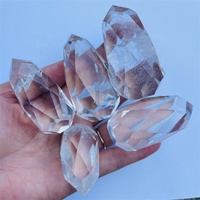 Vente en gros de cristal naturel transparent de 5 à 6cm polyèdre de quartz clair poli pour cadeaux de guérison