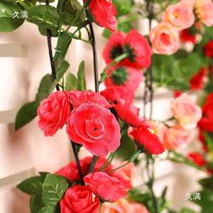 Guirlande de roses artificielles suspendues pour décoration murale, fleurs en soie plastique rouge et rose pour intérieur et extérieur - Product Image 1