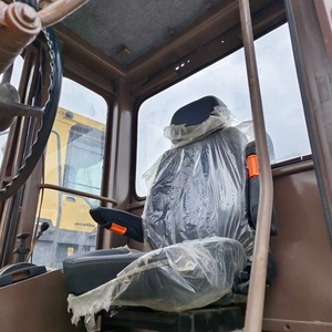 Motoniveladora CAT 140H Usada para Construcción de Carreteras, Nivelación de Terrenos y Trabajos en Sitio - Product Image 3
