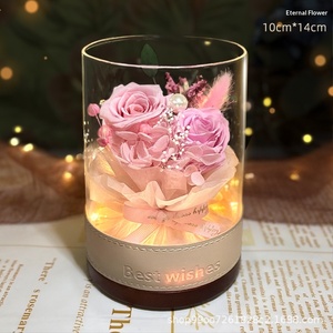 Vente en gros de roses <span class=keywords><strong>éternelle</strong></span>s sous cloche en verre, boîte cadeau avec lumière LED, fleurs réelles conservées - Décoration pour <span class=keywords><strong>la</strong></span> Saint-Valentin, mariage, Noël, remise de diplôme - Product Image 4
