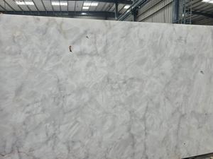 Losa de Cuarzo Natural con Superficie Cruda para Paneles de Piedra Artificial Utilizados en Encimeras de Cocina, Tocadores de Baño, Revestimientos de Paredes y Pisos - Product Image 3