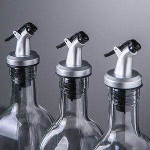 Bouchon universel en plastique anti-fuite Nouveau <span class=keywords><strong>bec</strong></span> <span class=keywords><strong>Couvercle</strong></span> de sauce soja <span class=keywords><strong>Couvercle</strong></span> de vinaigre Accessoires de boisson Bouteilles d'assaisonnement d'huile - Product Image 2