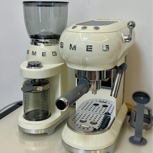 Oferta Especial: Equipo <span class=keywords><strong>de</strong></span> Barista Profesional Estilo Italiano Clásico con <span class=keywords><strong>Molinillo</strong></span> <span class=keywords><strong>de</strong></span> Granos Eléctrico - Product Image 2
