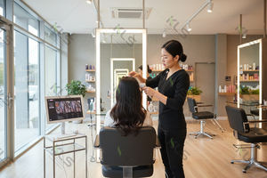 Machine d'analyse du cuir chevelu et des cheveux avec intelligence artificielle / Analyseur de cuir chevelu et de cheveux avec IA - Product Image 3