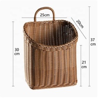 Panier mural rectangulaire marron en rotin PE tressé pour ustensiles de cuisine et articles ménagers, idéal pour le rangement et le lavage