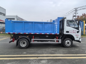 Camion benne léger DONGFENG 4x2, mini-benne de 5 à 10 tonnes pour le transport de déchets de construction urbaine - Product Image 4