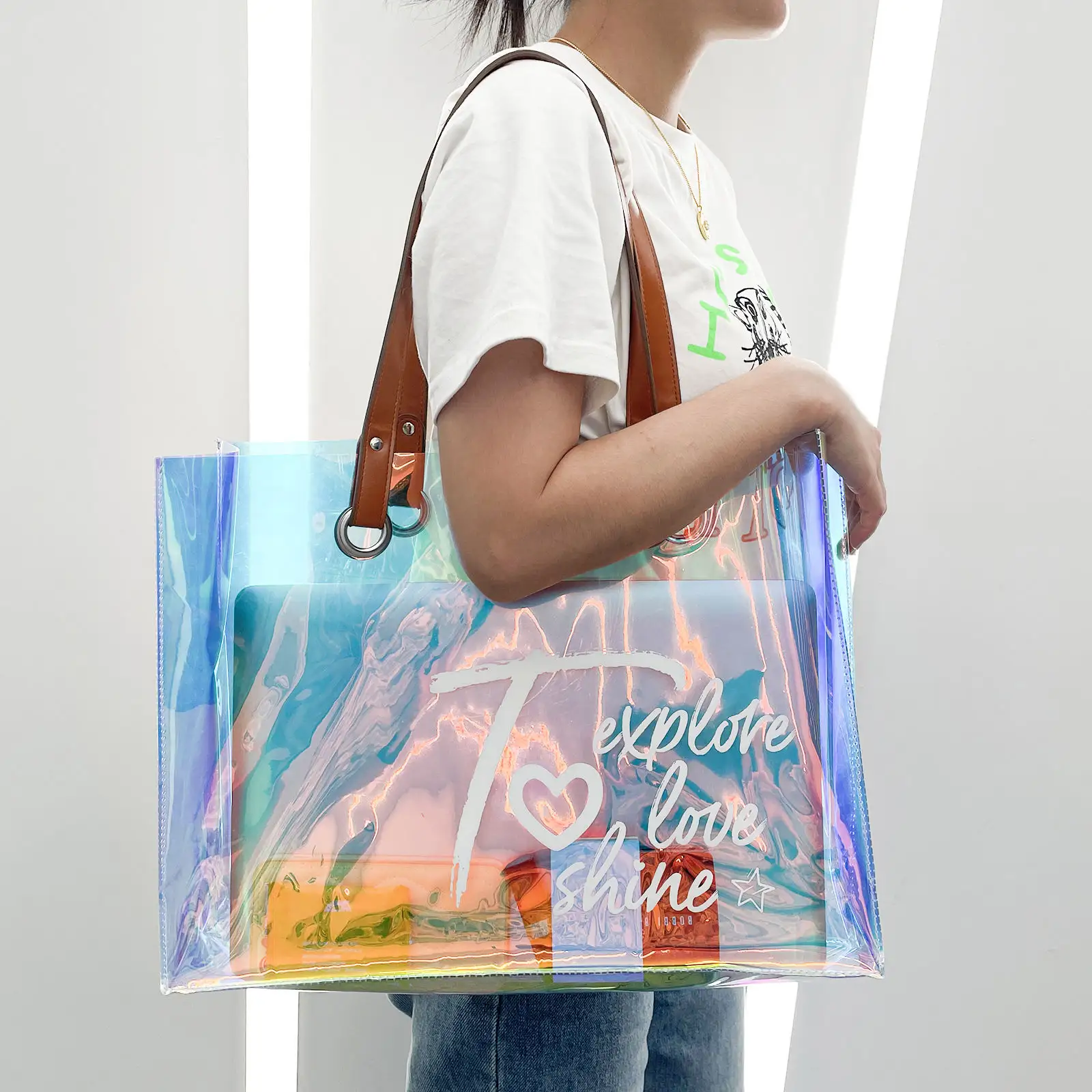 2023 большая модная Радужная сумка из ПВХ, голографическая Переливающаяся сумка-тоут с ручкой для пляжного спорта