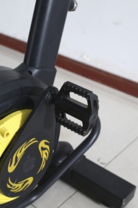 Bicicleta de aire Assault para uso comercial en gimnasios, bicicleta de aire con ventilador para entrenamiento HIIT de cuerpo completo, equipo de fitness para entrenamiento cardiovascular, venta al por mayor de fábrica. - Product Image 3