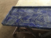 Panneau mural en marbre bleu translucide en pierre précieuse bleue de luxe, carrelage en marbre lapis-lazuli, dalle de marbre lapis-lazuli pour la décoration intérieure