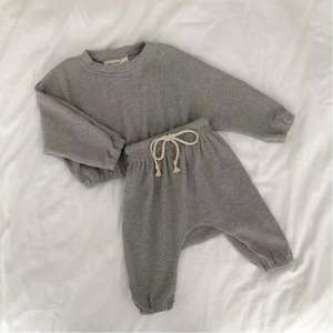 Conjunto Deportivo para Niños Pequeños 2022, Conjuntos de Ropa de Otoño para Bebés, Camiseta y Pantalones a la Moda para Niños y Niñas - Product Image 2