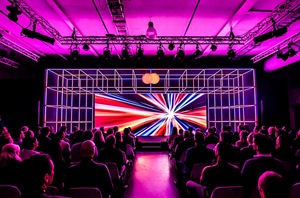 หลอดไฟ LED แบบแท่งพิกเซล RGB สูง1เมตรสำหรับตกแต่งงานแต่งงานไฟดิสโก้สำหรับคอนเสิร์ตดีเจ - Product Image 5