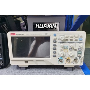 Osciloscopio Digital UNI-T UTD2072CL, Osciloscopio de Almacenamiento Digital de 2 Canales, Ancho de Banda de 70MHz - Product Image 4