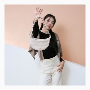 Bolso de Mano CIPU, Diseño de Media Luna, 24x13cm, para Mujer, Disponible en Taiwán - Product Image 3