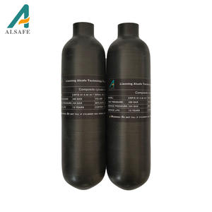 Petite <span class=keywords><strong>bouteille</strong></span> d'air 0,48 l entièrement emballée <span class=keywords><strong>Bouteille</strong></span> <span class=keywords><strong>de</strong></span> <span class=keywords><strong>gaz</strong></span> composite haute pression en fibre <span class=keywords><strong>de</strong></span> carbone Différents modèles personnalisés - Product Image 1