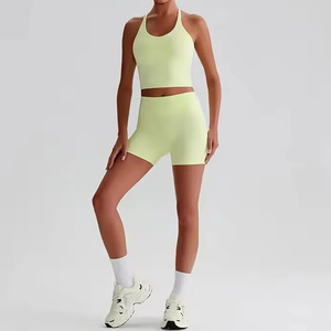Conjuntos de Ropa Deportiva de Yoga Personalizados: Bralette de Tirantes Finos y Alta Elasticidad con Top Cruzado y Shorts de Cintura Alta - Product Image 2