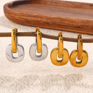 Pendientes de Aro Geométricos de Acero Inoxidable con Baño de Oro de 18K para Uso Diario Femenino - Product Image 2