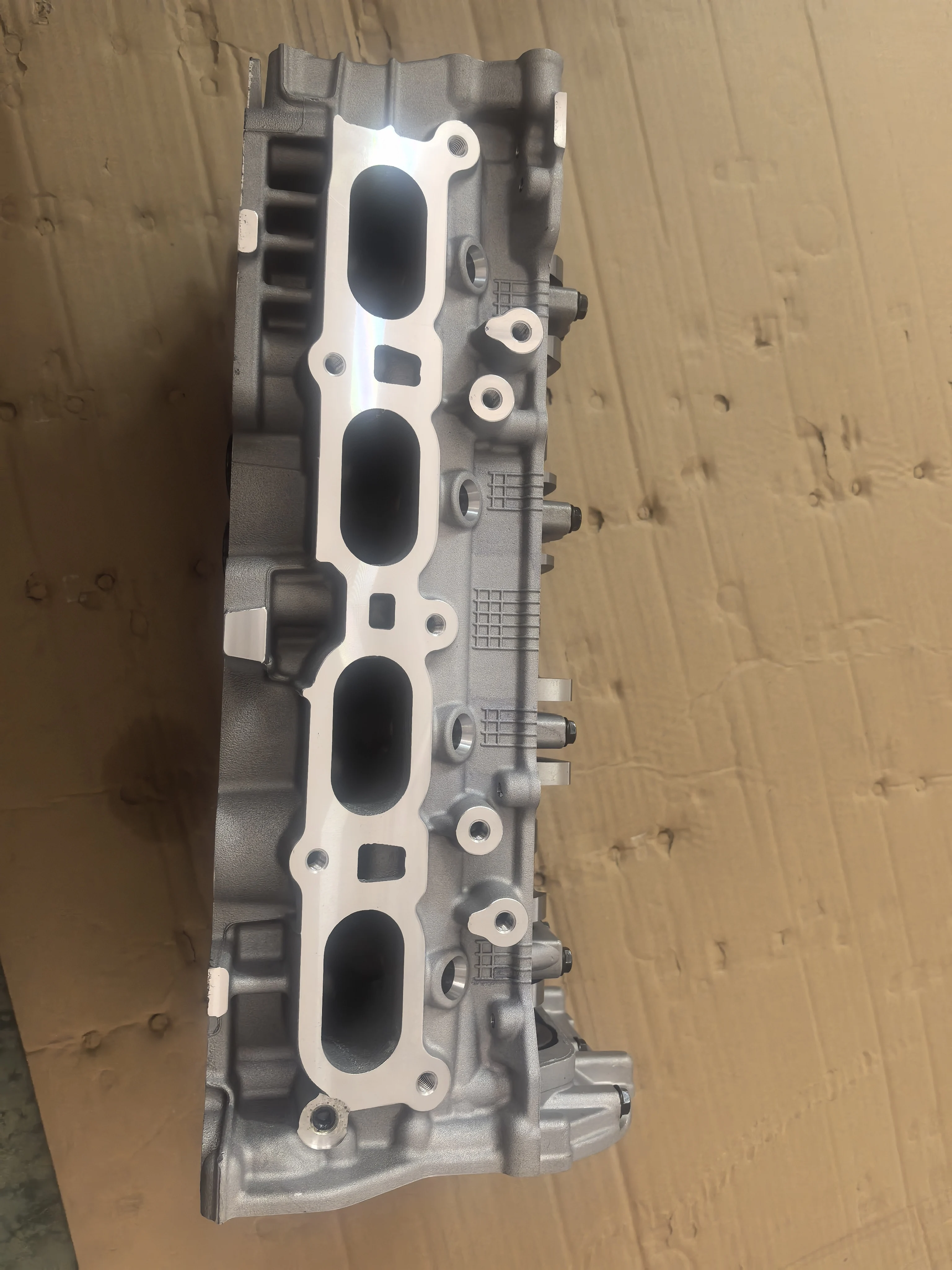 11040-4JM0A QR25 New Model Cylinder Head Complete for Nissan