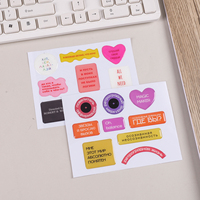 Autocollants de journal en PVC 3D personnalisables et imperméables avec impression UV transparente auto-adhésive et marquage à chaud pour l'artisanat