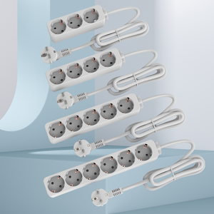 โลโก้แบบกำหนดเอง ดีไซน์ใหม่ 16A 220V ปลั๊กไฟแบบ EU 3/4/5/6 ช่อง รูปทรงลูกบาศก์ พร้อมสายไฟยาว 1.5 เมตร - Product Image 1