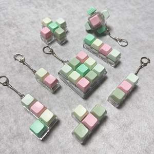 Al por mayor: Llavero con tecla de teclado, tapas de teclado de juguete, gadget de descompresión y alivio del estrés para adultos, para pasar el tiempo - Product Image 6