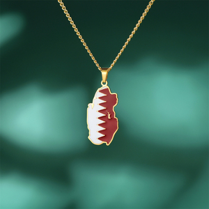 Fabricante de acero inoxidable esmalte <span class=keywords><strong>Qatar</strong></span> bandera colgante collar Qatari 18K chapado en oro esmaltado <span class=keywords><strong>Qatar</strong></span> mapa cadena collar - Product Image 5
