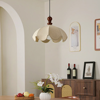 Lustre en tissu français vintage Wabi-sabi à franges en lin, style crème, avec LED, pour salle à manger et chambre à coucher