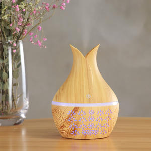 Difusor de Aroma de Madera, Humidificador Ultrasónico USB con Luz LED para Uso en el Hogar o Escritorio, Capacidad Inferior a 0.5L - Product Image 3