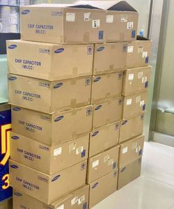 RUIJIA yeni orijinal Ic bileşenleri SI4401BDY-T1-GE3 SOP-8 SI4401 SI4401BDY SI4401BDY-T1 - Product Image 6