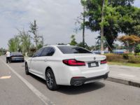BMW 525Li 2022 d'occasion, pack M Sport, berline, 2.0T Turbo RWD, empattement long, bien entretenue, faible kilométrage, prête à être expédiée